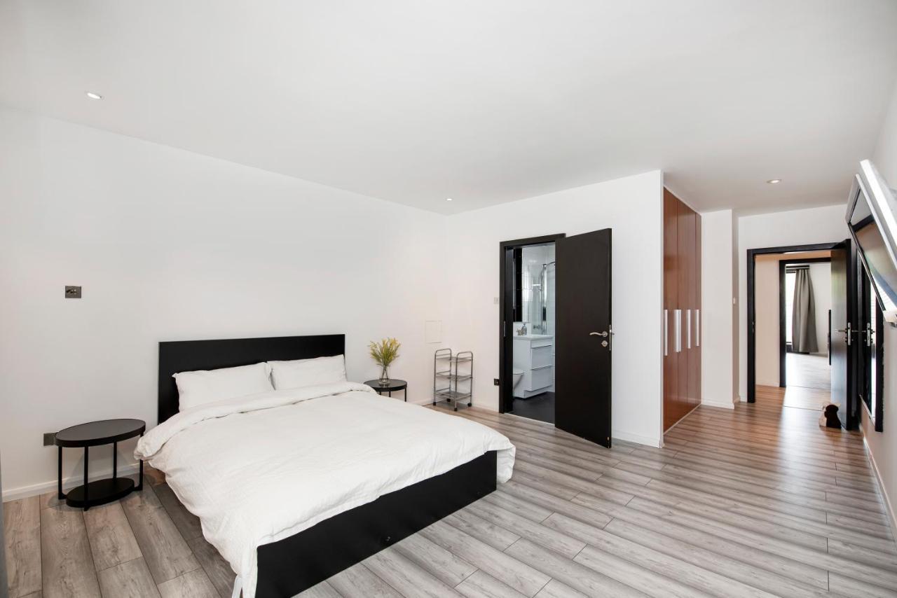 Large And Central 2 Bed London Kültér fotó